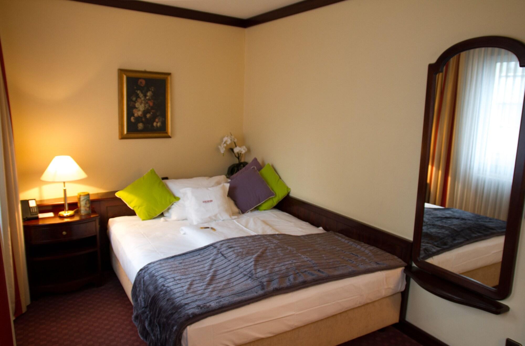 Hotel Exquisit Monaco di Baviera Esterno foto